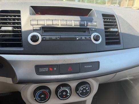 Used 2011 Mitsubishi Lancer ES FWD image 9