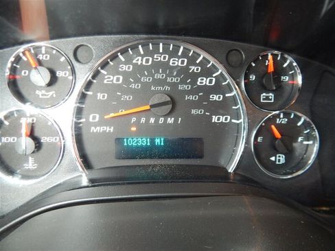 Used 2010 Chevrolet Express 3500 Extended RWD image 24