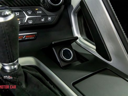 Used 2015 Chevrolet Corvette Z06 w/ 3LZ Preferred Equipment Group RWD image 99