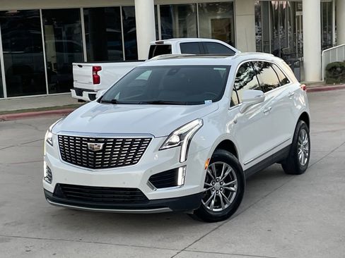 Used 2023 Cadillac XT5 Premium Luxury image 9
