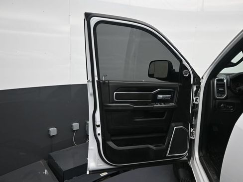 Used 2022 RAM 3500 Laramie AWD/4WD image 12