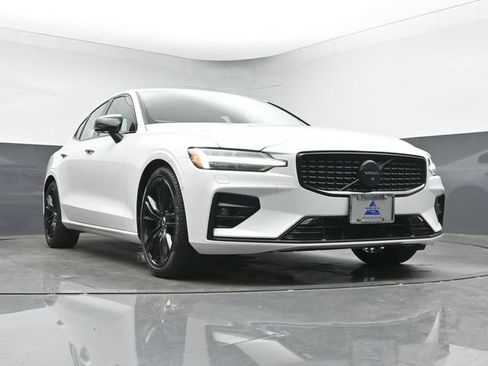 Used 2023 Volvo S60 B5 Plus w/ Climate Package AWD/4WD image 35