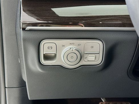 Used 2026 Mercedes-Benz GLE 350 4MATIC image 11