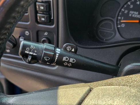 Used 2003 Chevrolet Silverado 1500 LS w/ Suspension Package, Off-Road AWD/4WD image 24