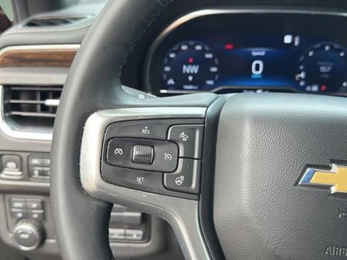 Used 2024 Chevrolet Suburban Premier w/ Premium Package AWD/4WD image 22