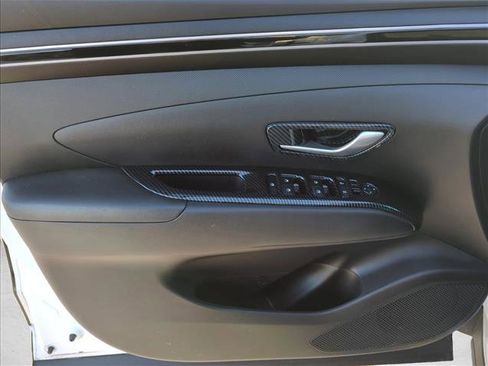 Used 2022 Hyundai Santa Cruz SEL Premium image 5