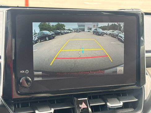 Used 2023 Toyota Corolla Cross XLE w/ Convenience Package AWD/4WD image 25
