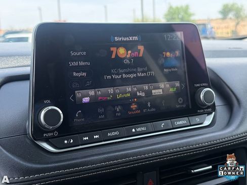 Used 2025 Nissan Rogue SV image 20