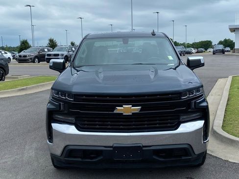 Used 2019 Chevrolet Silverado 1500 LT w/ Texas Edition AWD/4WD image 3