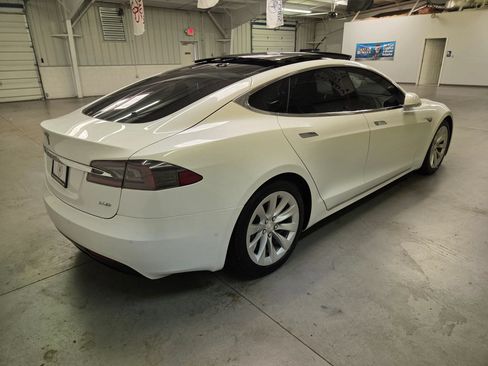 Used 2016 Tesla Model S 90D AWD/4WD image 8