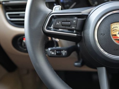 Certified 2026 Porsche Macan image 15