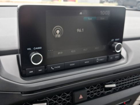 Used 2024 Honda Accord EX image 18