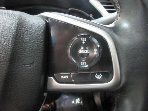 Used 2019 Honda Civic EX image 16
