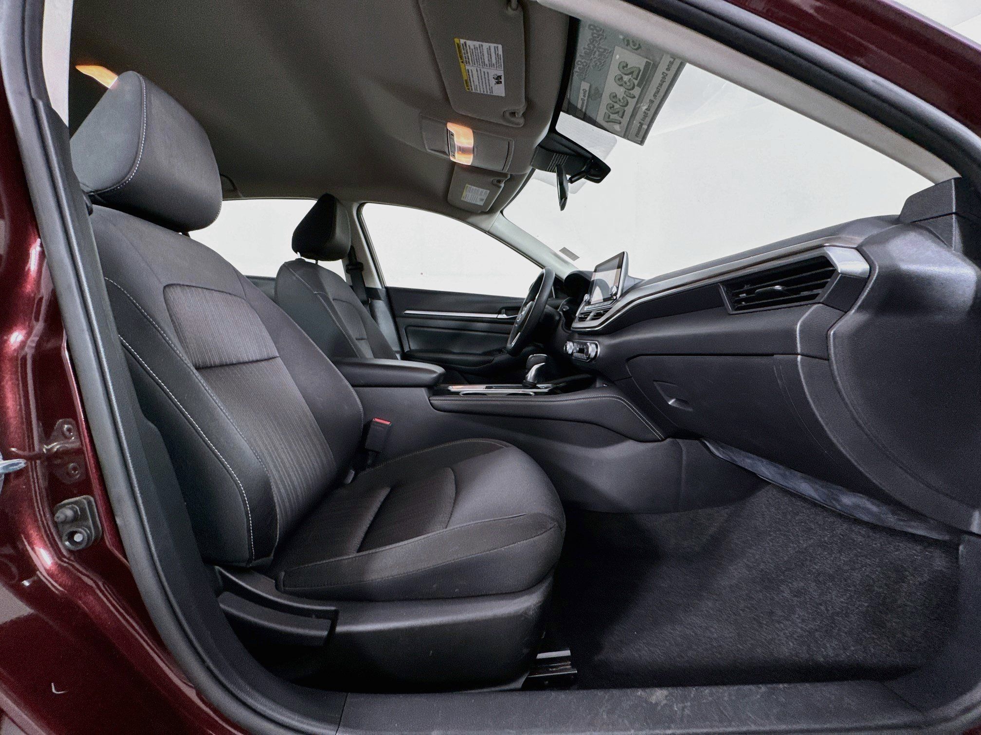 Used 2023 Nissan Altima 2.5 SV AWD/4WD image 27