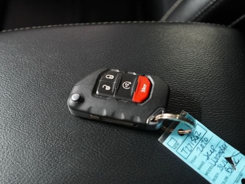 Used 2020 Jeep Wrangler Unlimited Sahara w/ Uconnect 4C Nav & Sound Group AWD/4WD image 18