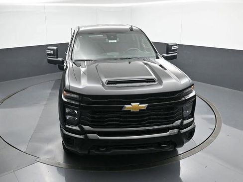 New 2025 Chevrolet Silverado 2500 Custom w/ Custom Value Package image 24