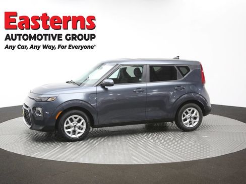 Used 2020 Kia Soul S FWD image 57