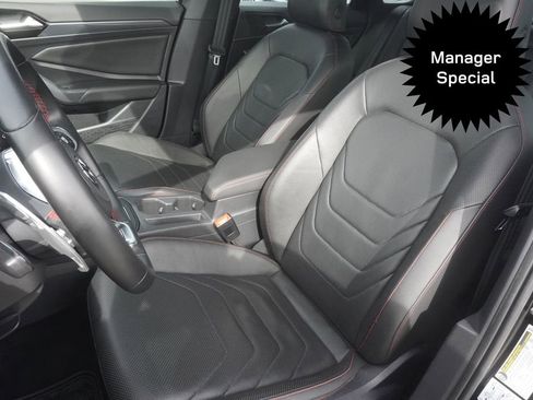 Used 2021 Volkswagen Jetta GLI Autobahn image 20