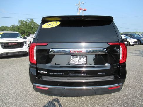 Used 2022 GMC Yukon SLT w/ SLT Luxury Package RWD image 6