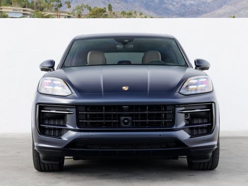 Used 2026 Porsche Cayenne GTS image 10