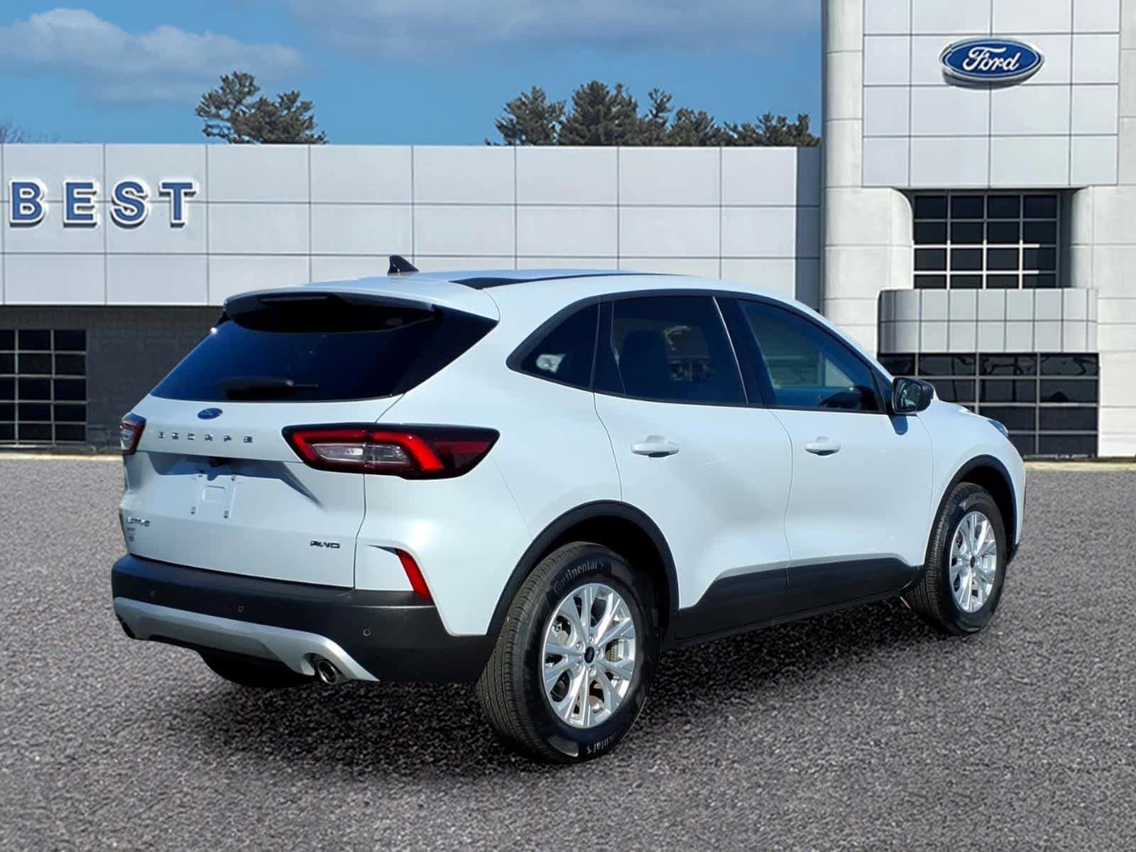 Used 2025 Ford Escape Active w/ Tech Pack #1 AWD/4WD image 8