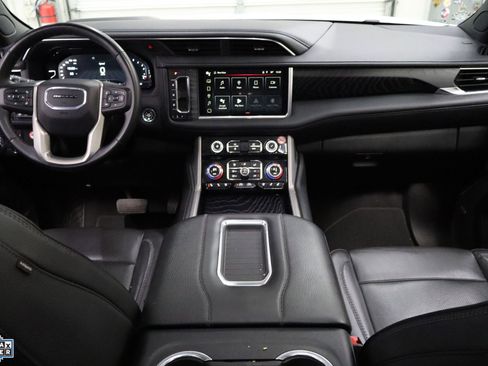 Used 2024 GMC Yukon XL Denali image 29
