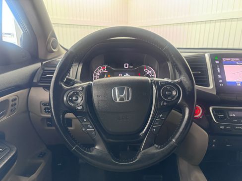 Used 2016 Honda Pilot Elite image 20