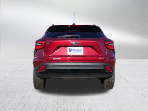 Certified 2024 Chevrolet Trax RS w/ Sunroof Package image 4