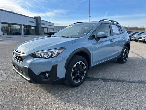 Certified 2023 Subaru Crosstrek 2.0i Premium image 3