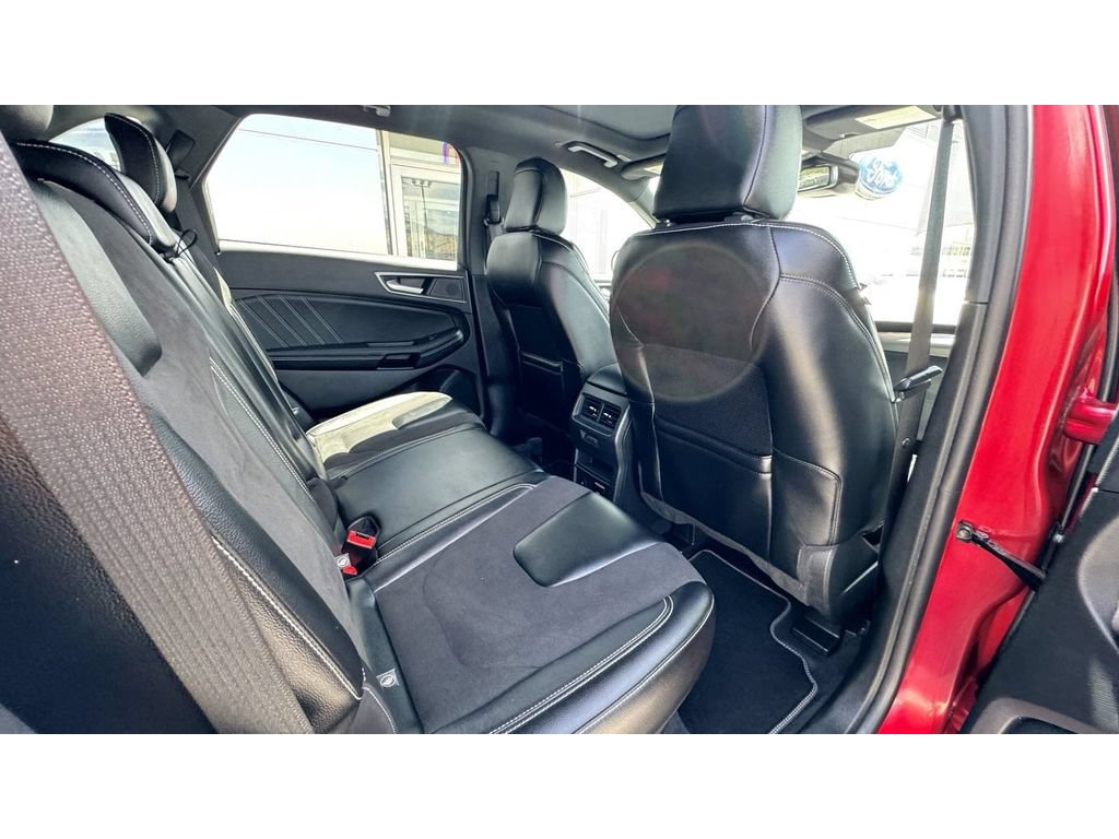 Used 2024 Ford Edge ST w/ Equipment Group 401A AWD/4WD image 11