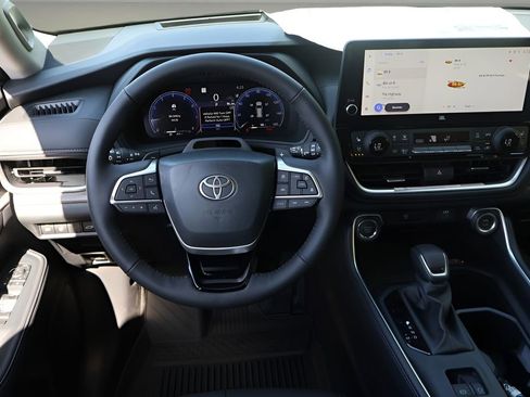New 2026 Toyota Grand Highlander AWD image 16