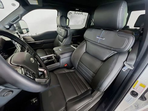 New 2026 Ford F250 Platinum w/ Tremor Off-Road Package image 25