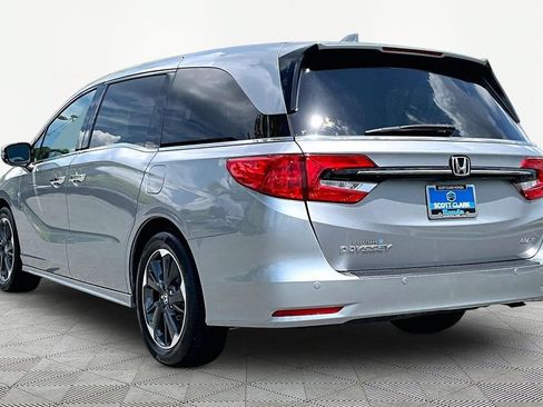 Used 2024 Honda Odyssey Elite image 5