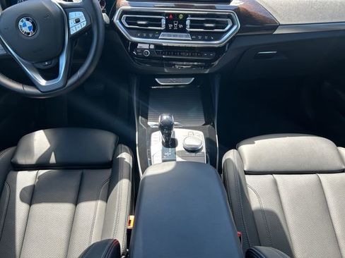 Used 2025 BMW X4 xDrive30i AWD/4WD image 17