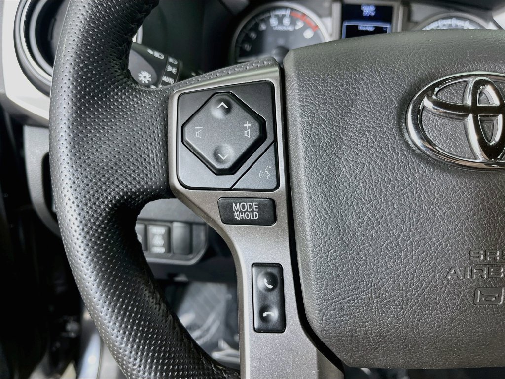 Used 2023 Toyota Tacoma Limited AWD/4WD image 14