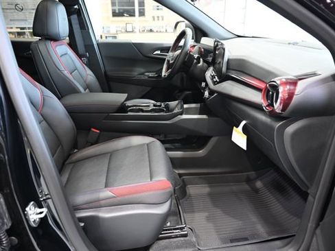New 2026 Chevrolet Equinox RS w/ LPO, Floor Liner Package image 10