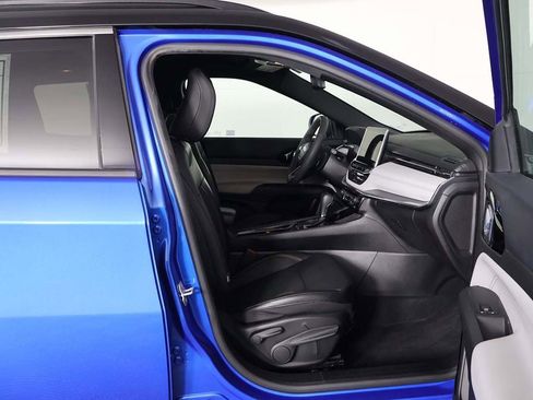 Used 2023 Jeep Compass Limited image 30