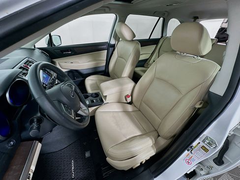 Used 2017 Subaru Outback 2.5i Limited image 13