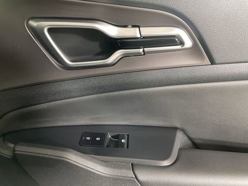 New 2026 Kia Sportage SX image 12