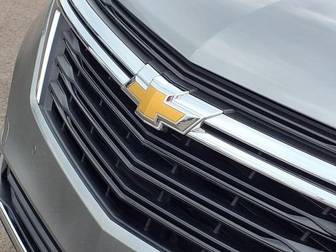 Used 2024 Chevrolet Equinox LT FWD image 31
