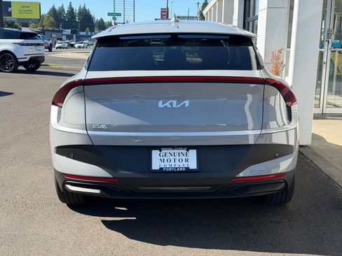 Used 2025 Kia EV6 Light AWD/4WD image 4