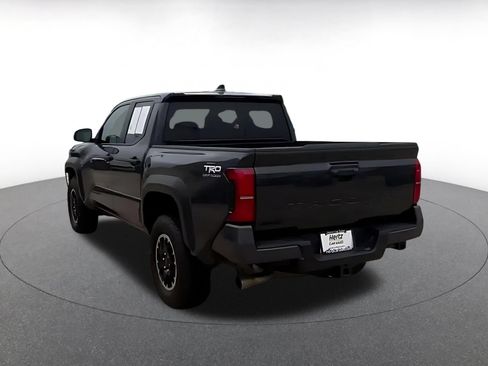 Used 2025 Toyota Tacoma TRD Off-Road AWD/4WD image 10
