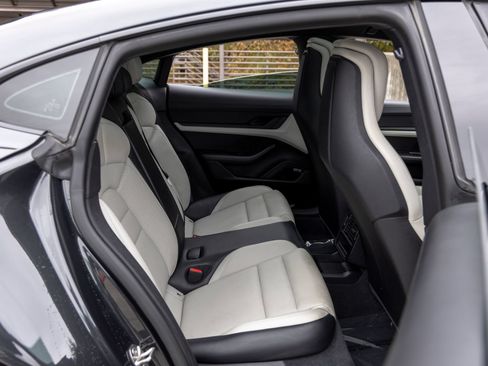 Certified 2023 Porsche Taycan 4S w/ Premium Package AWD/4WD image 49