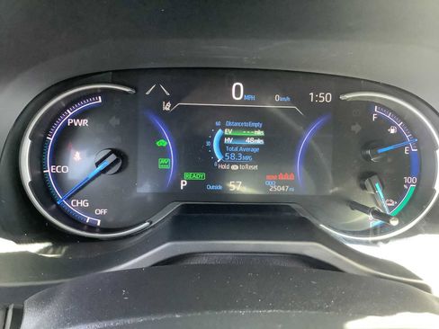 Used 2022 Toyota RAV4 SE w/ Weather & Moonroof Package AWD/4WD image 19