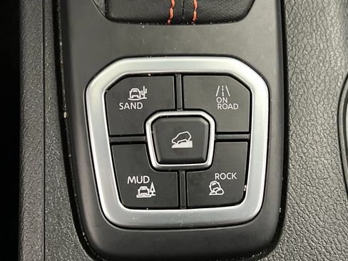 Used 2026 Nissan Frontier PRO-4X AWD/4WD image 54