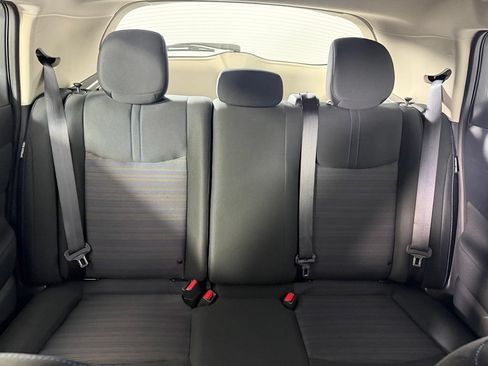 Used 2025 Nissan Leaf S FWD image 20