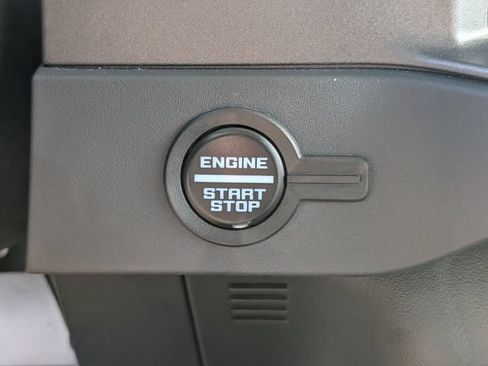 Used 2025 Ford Bronco Badlands AWD/4WD image 24