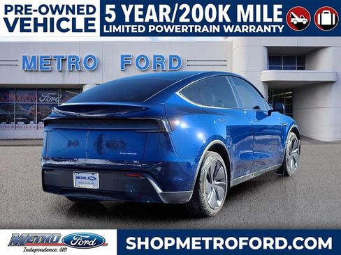 Used 2026 Tesla Model Y Premium image 3