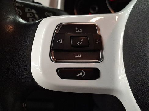 Used 2015 Volkswagen Beetle 1.8T image 17