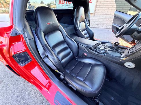 Used 2006 Chevrolet Corvette Z06 w/ Preferred Equipment Group RWD image 22
